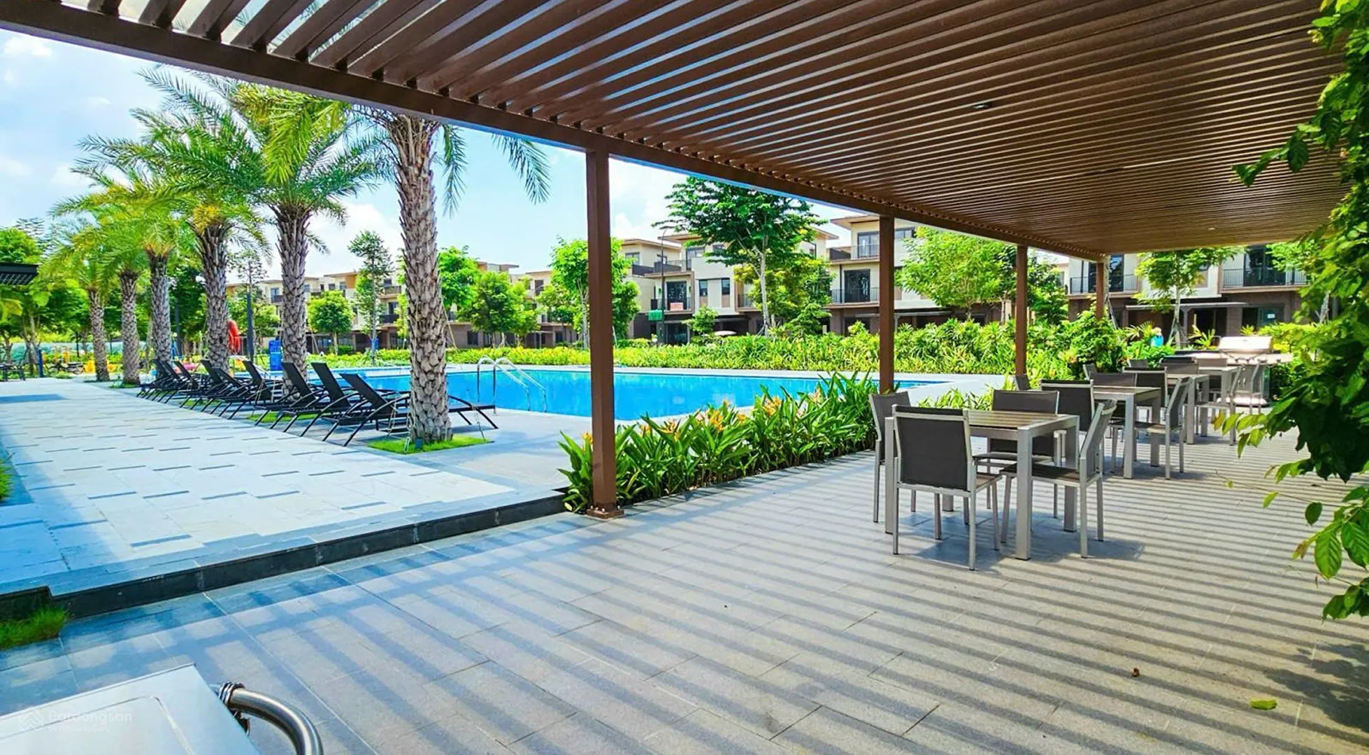 Biệt Thự Song Lập Tại Izumi City Có Vị Trí Kết Nối Chiến Lược. Mua bán biệt thự tại Long Hưng, Đồng Nai được đăng bởi Tấn Đỗ