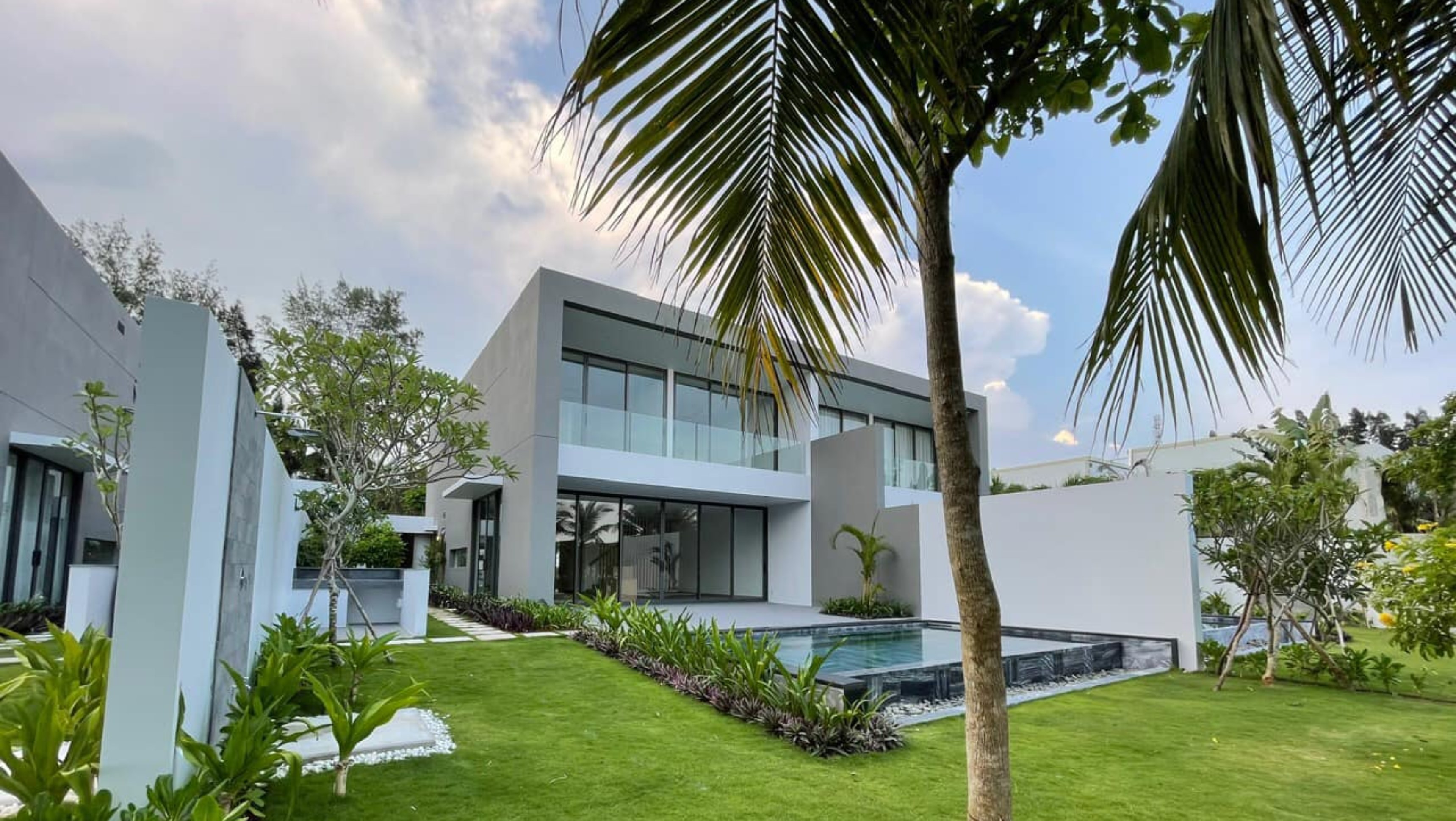VILLA BIỂN 4 PHÒNG NGỦ SANCTUARY HỒ TRÀM - FULL NỘI THẤT CAO CẤP - ĐÃ CÓ SỔ HỒNG. For Sale villa in Xuyen Moc, Ho Chi Minh posted by Căn Nhà Màu Vàng