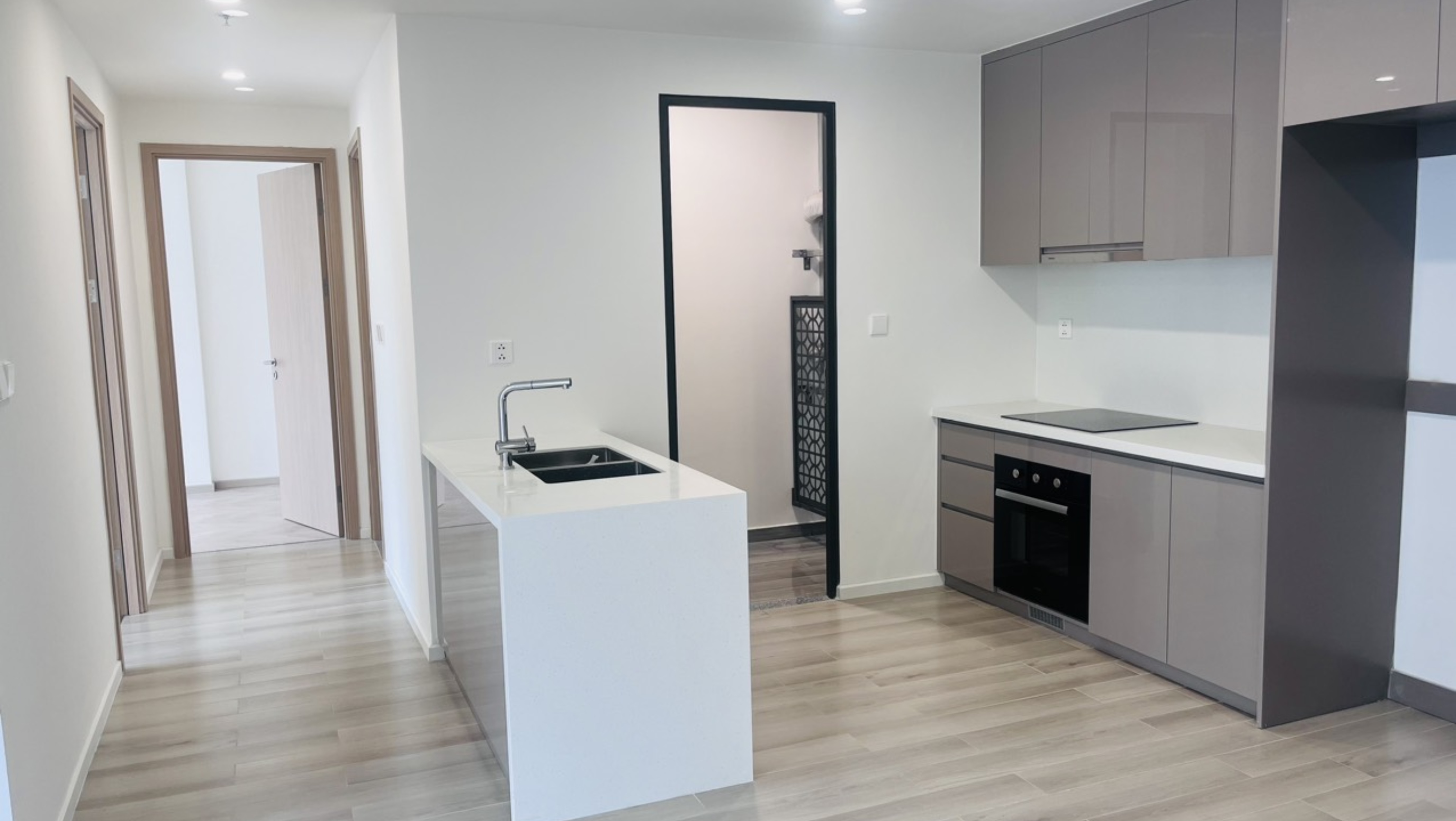 CHÍNH CHỦ BÁN CĂN 2PN MASTERI CENTRE POINT. For Sale apartment in Long Binh, Ho Chi Minh posted by Căn Nhà Màu Vàng