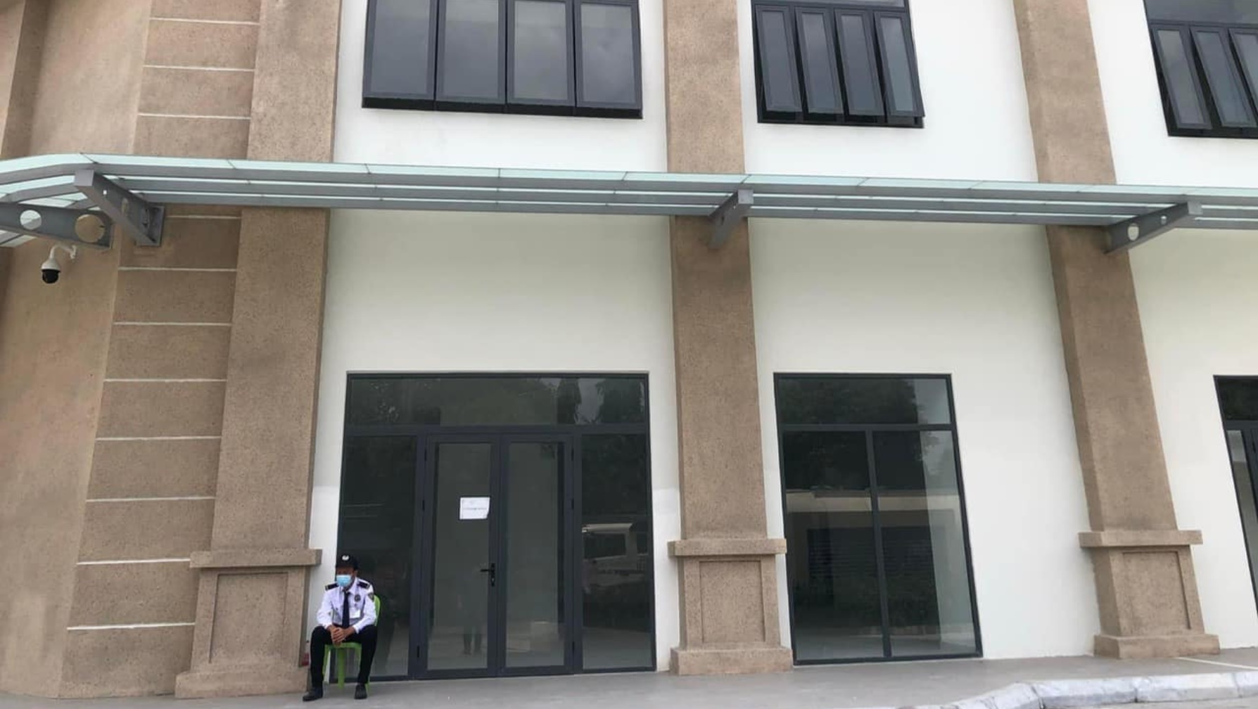 Căn duplex sân vườn hồ bơi (2 tầng) tầng trệt. Tiện ở và kinh doanh. Làm VP rất thuận tiện.. For Rent shophouse in Phan Chu Trinh, Phường Hiệp Phú, Thủ Đức, Hồ Chí Minh posted by Căn Nhà Màu Vàng. Hình 2