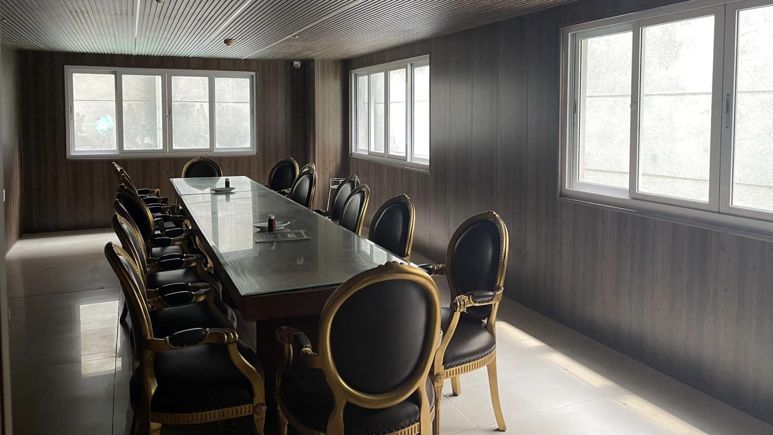 Cho Thuê 200m2 sàn tầng lửng toà nhà Master Building - 42 - 43 Trần Cao Vân, Quận 3 gần Hồ Con Rùa.. For Rent office in 42 - 43 Trần Cao Vân, Phường Võ Thị Sáu, Quận 3, Hồ Chí Minh posted by Căn Nhà Màu Vàng. Hình 5