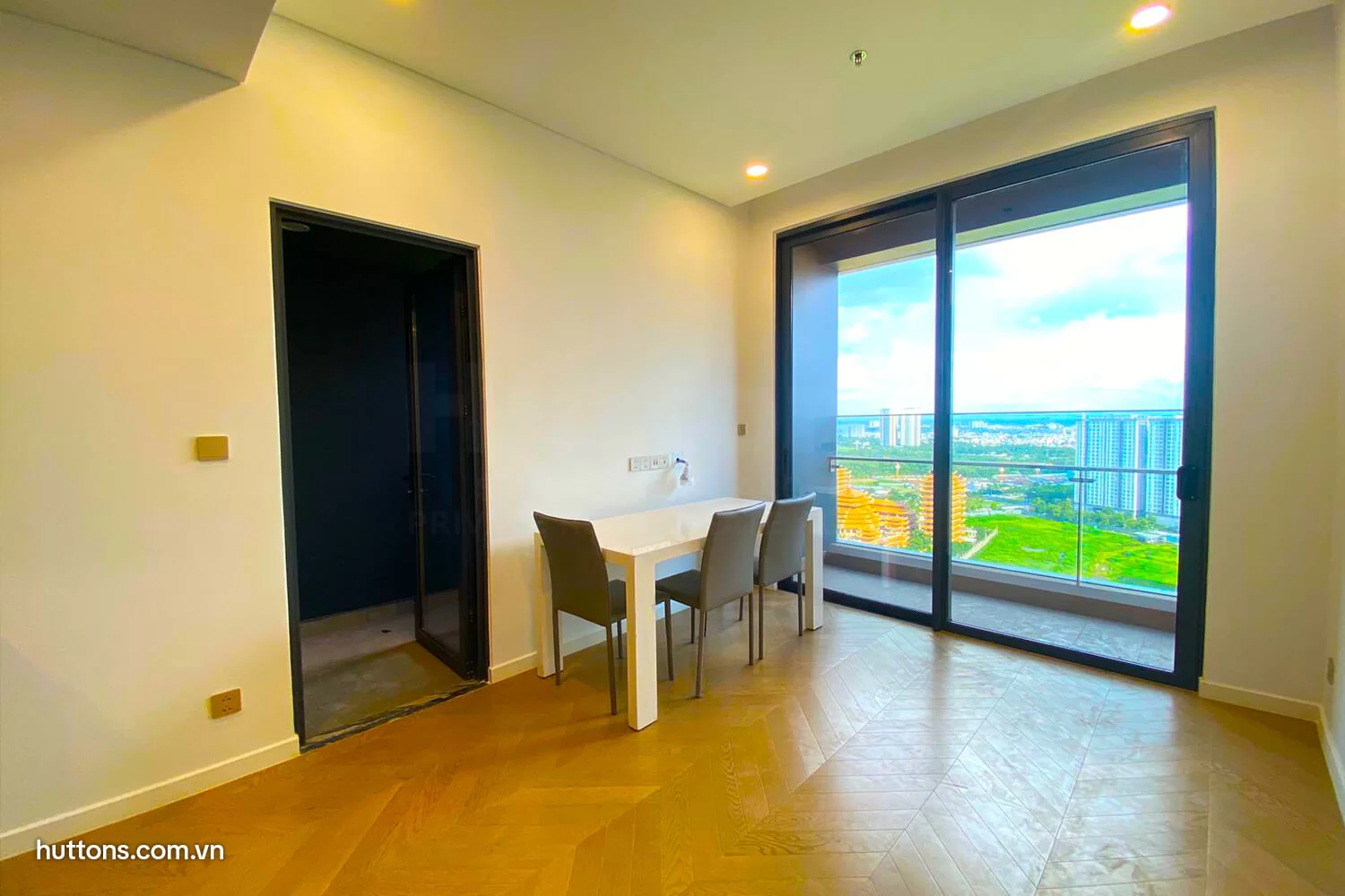 Căn hộ 2PN nội thất cơ bản mặt tiền Võ Nguyên Giáp LUMIÈRE Riverside. 임대 아파트 259 Võ Nguyên Giáp, Phường An Phú, Thủ Đức, Hồ Chí Minh에 위치 HUTTONS AOD 등록
