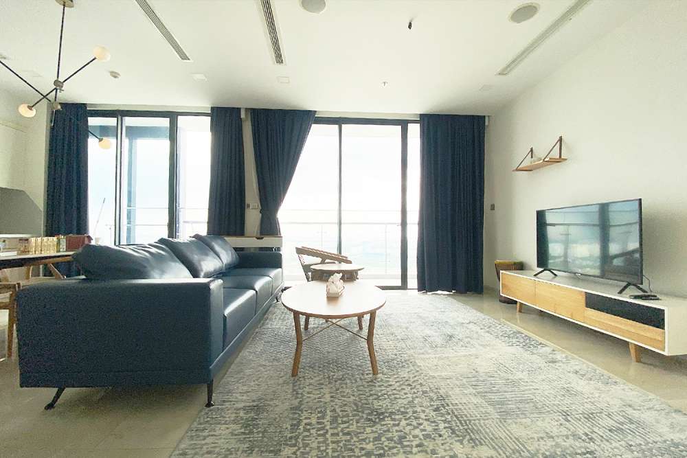 Căn hộ 4PN nội thất sang trọng dự án Vinhomes Golden River. Mua bán căn hộ tại Sài Gòn, Hồ Chí Minh được đăng bởi HUTTONS AOD