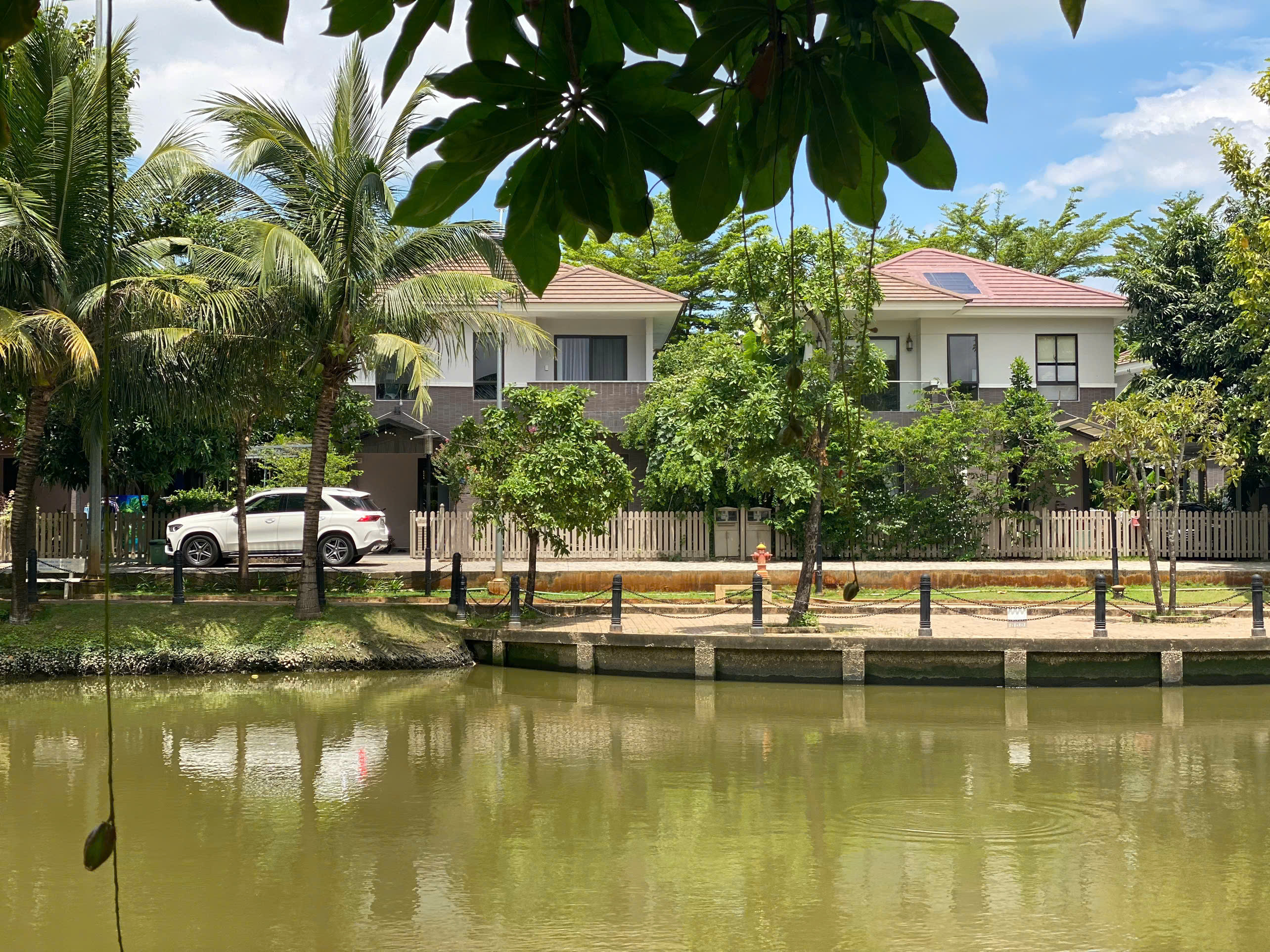 🧧 CẦN BÁN NHÀ PHỐ CAMELLIA, 3PN-2WC, FULL NT, CĂN GÓC, SÂN VƯỜN. For Sale apartment in Binh Hung, Ho Chi Minh posted by PKD True Value