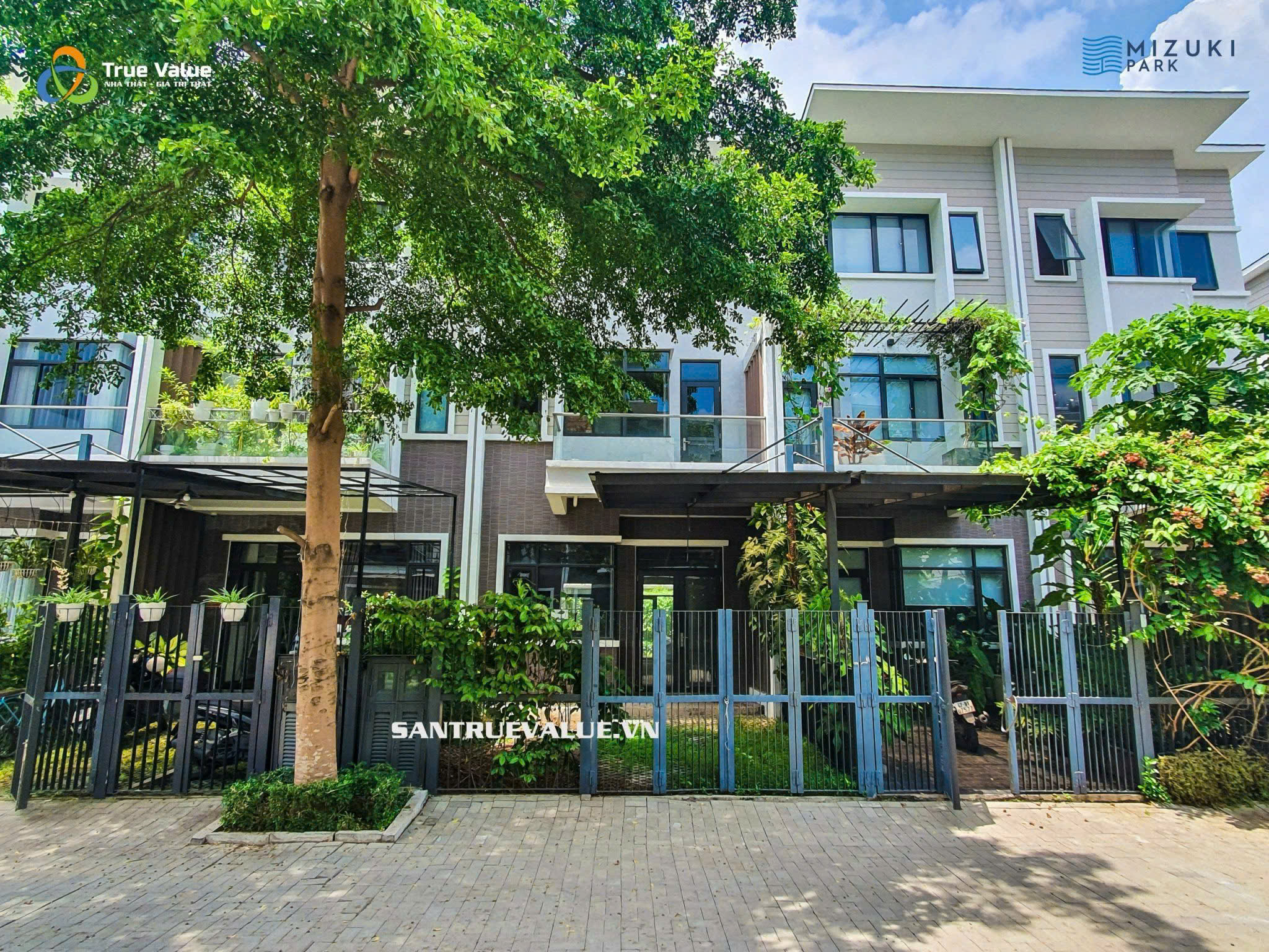 🏡 Bán Nhà Phố mới KĐT Mizuki đã có sổ, 5x20m chỉ 10 tỷ. Mua bán nhà phố tại Nguyễn Văn Linh, Xã Bình Hưng, Quận Bình Chánh, Hồ Chí Minh được đăng bởi PKD True Value. Hình 2